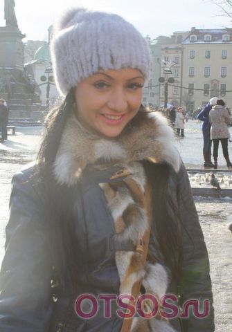 Жасмин оказывает услугу Минет