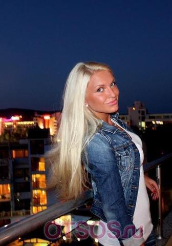 Алена оказывает услугу Минет