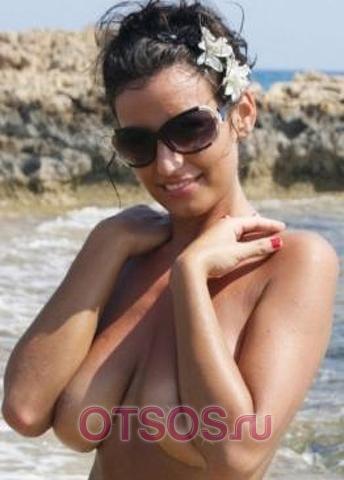 Элина оказывает услугу Минет