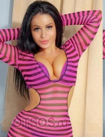 Богдана оказывает услугу Минет