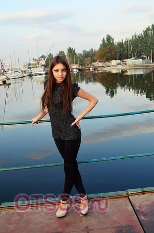 Лора оказывает услугу Секс анальный