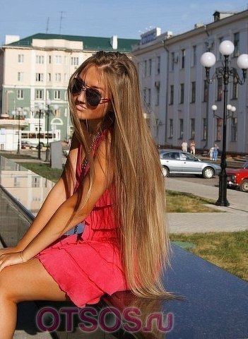 Даяна и Марьяна оказывает услугу Минет