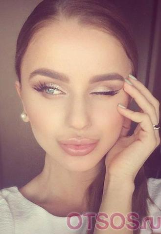 Р и т а оказывает услугу Минет